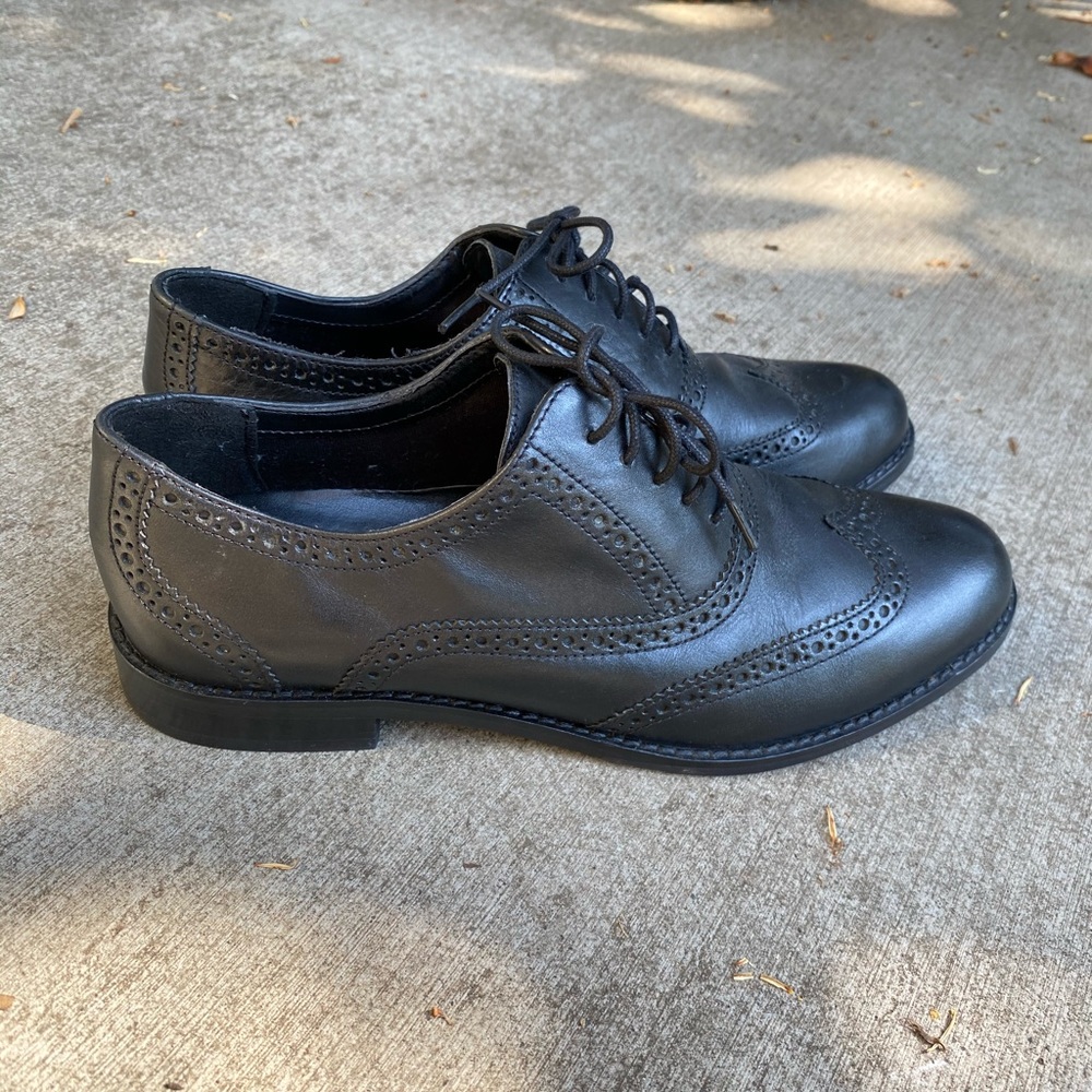 Black Learher Oxfords